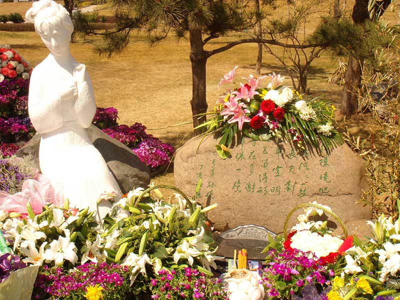 在北京买墓地一般多钱